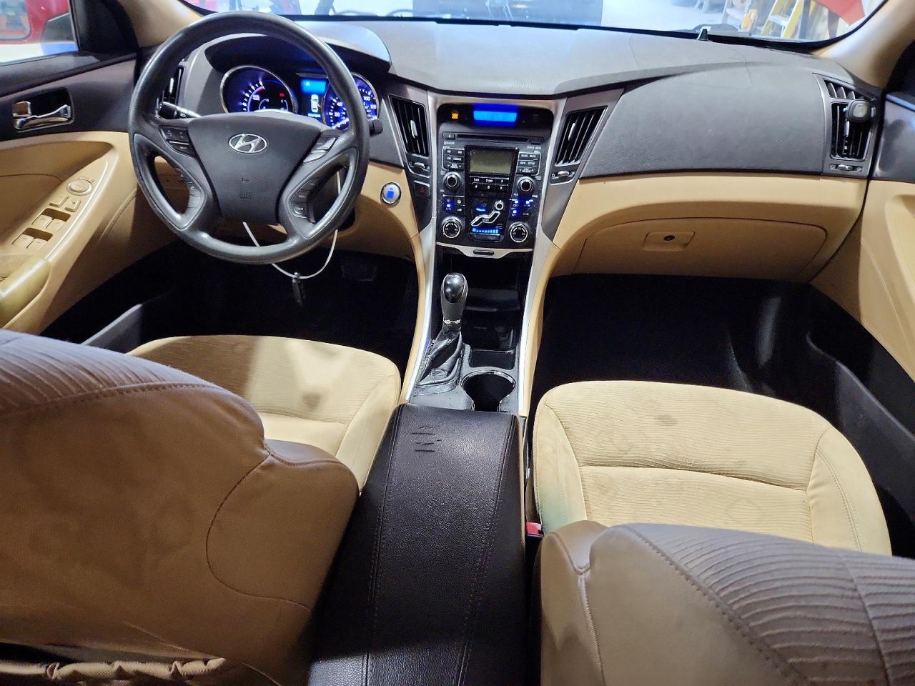 Hyundai SONATA Hybrid