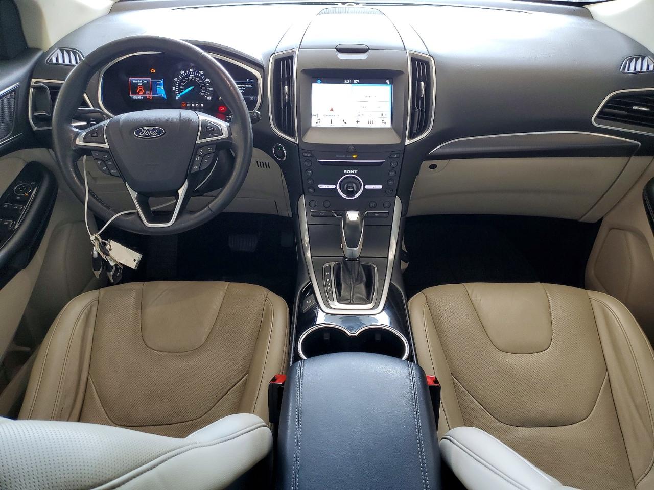 Ford Edge Titanium