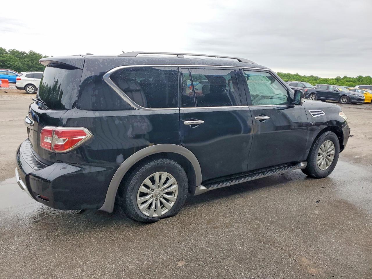 Nissan Armada Sv