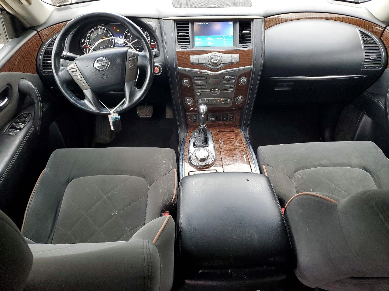 Nissan Armada Sv