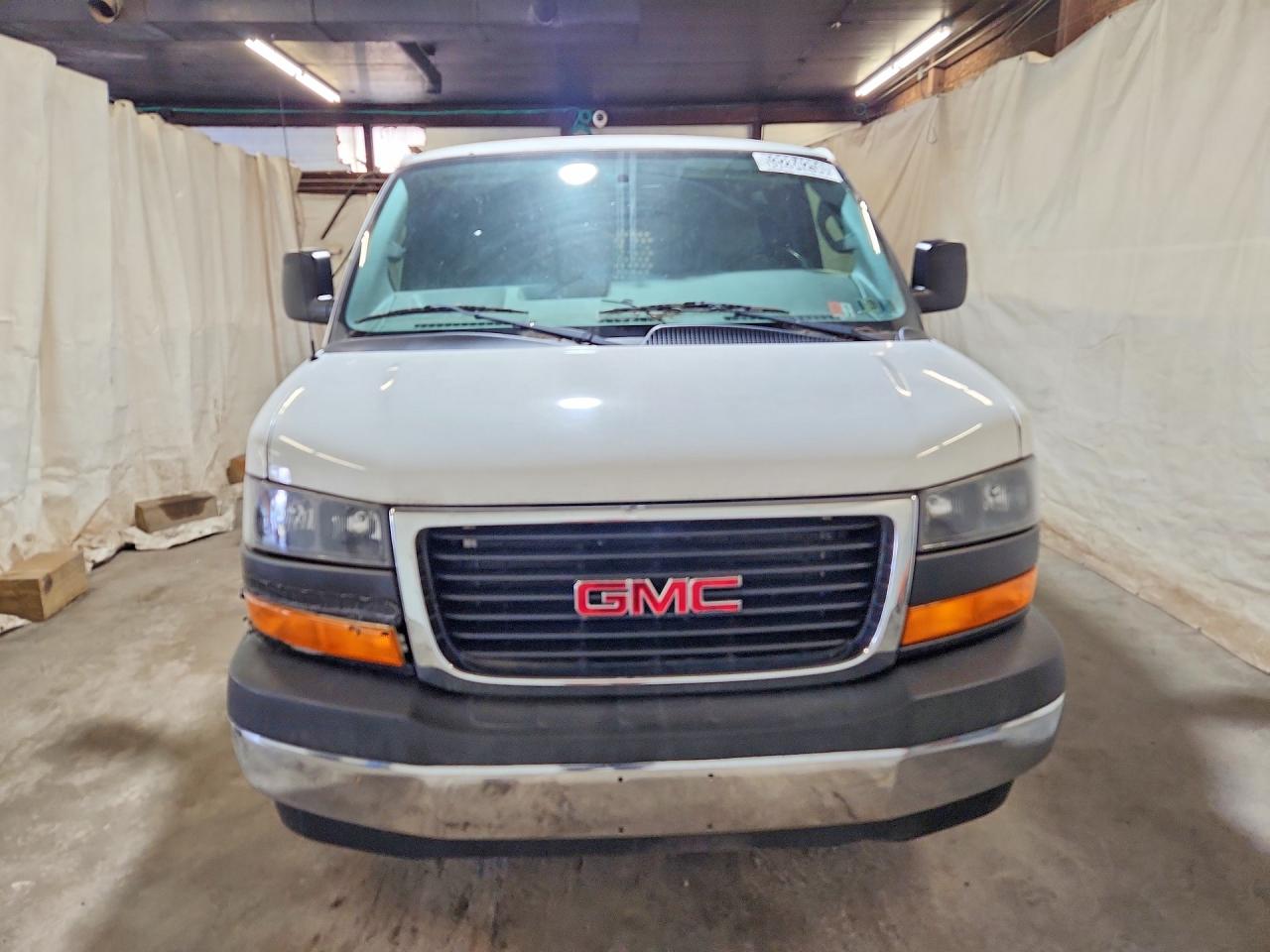 GMC Savana G2500