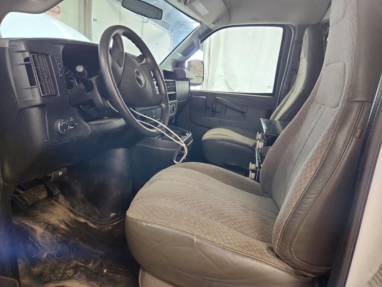 GMC Savana G2500