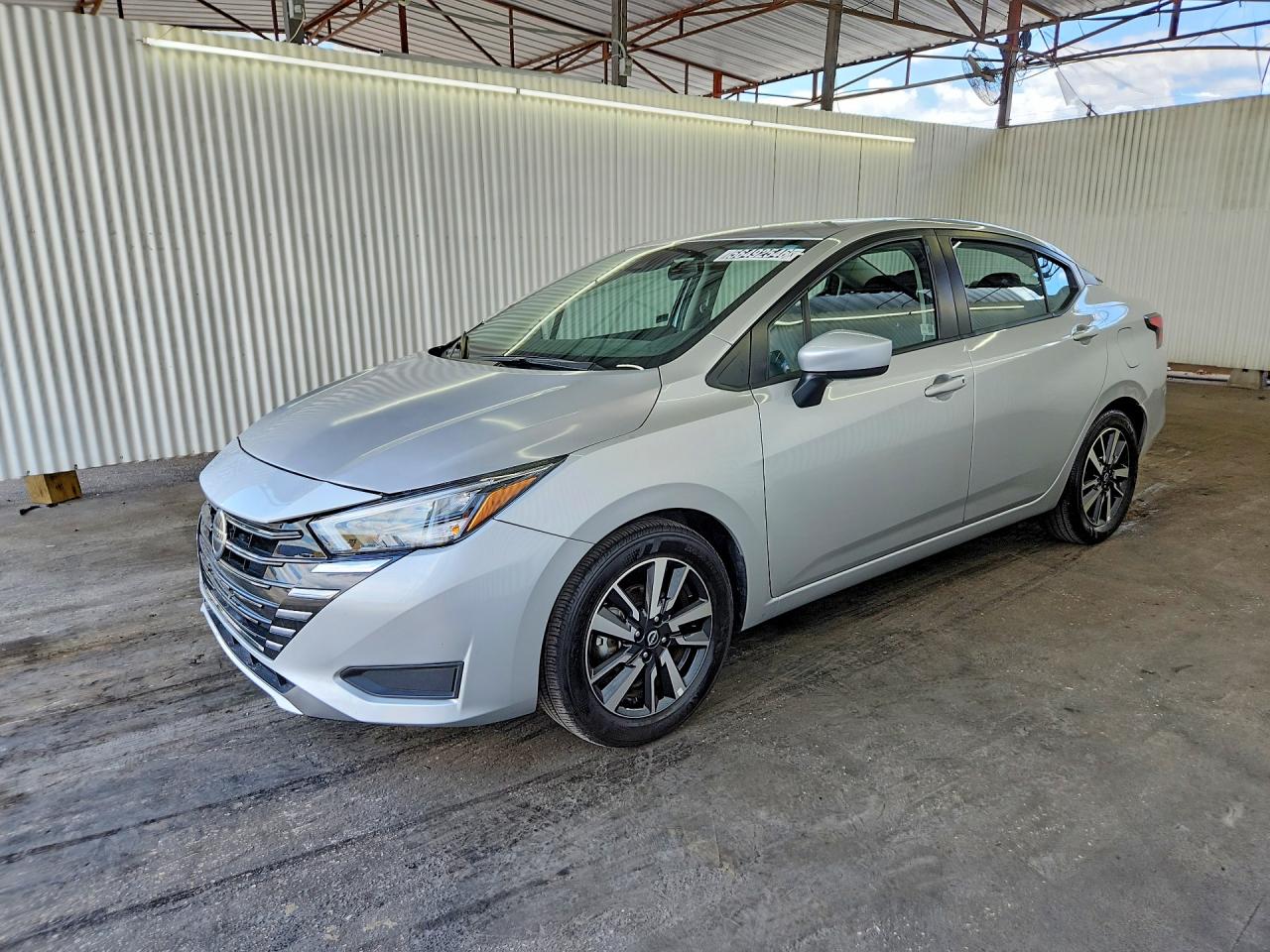 Salvage Nissan Versa Image