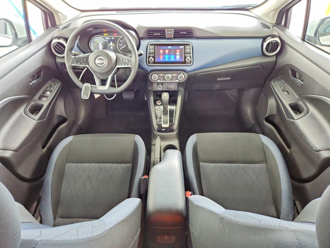 Nissan Versa Sv
