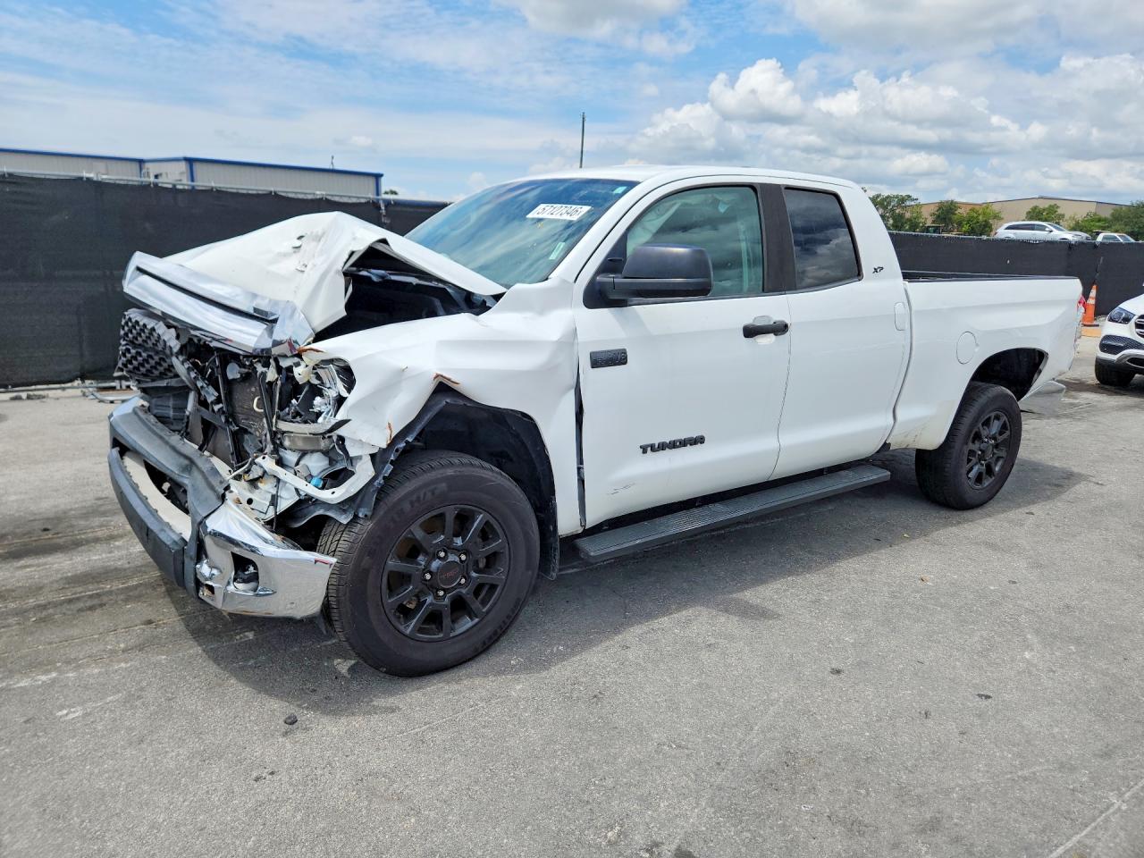 Salvage Toyota Tundra Image