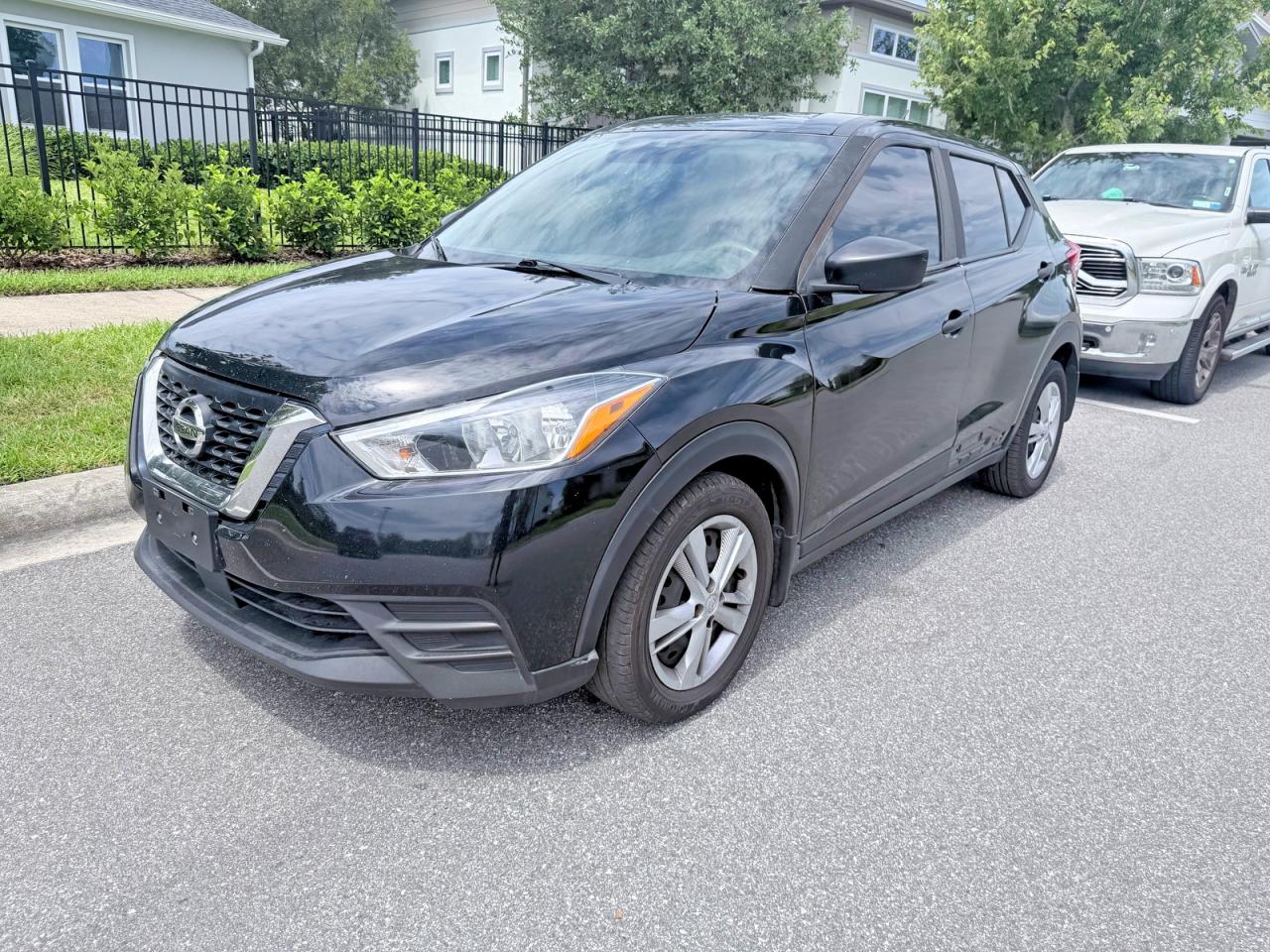 Nissan Kicks S
