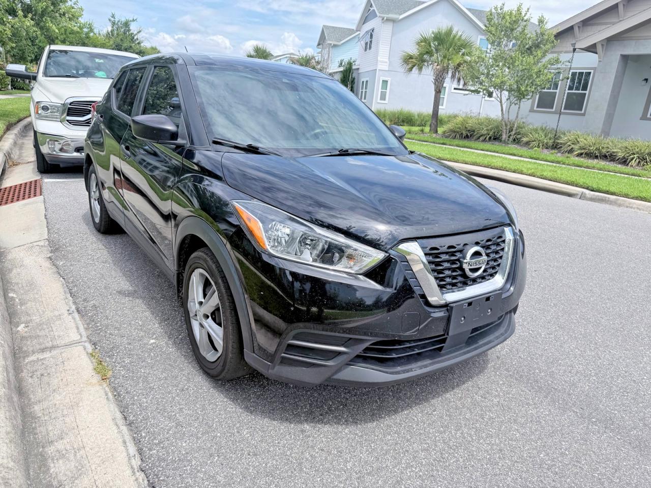 Salvage Nissan Kicks Image