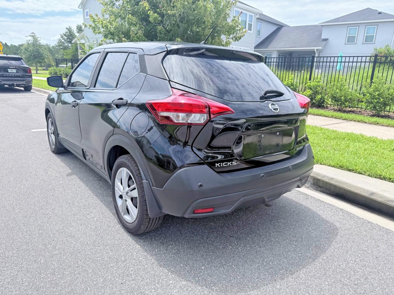 Nissan Kicks S