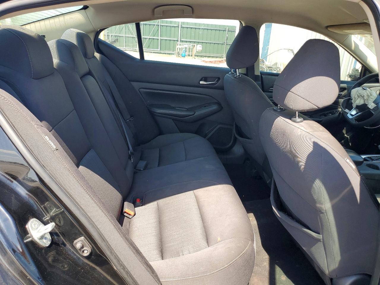 Nissan Altima S