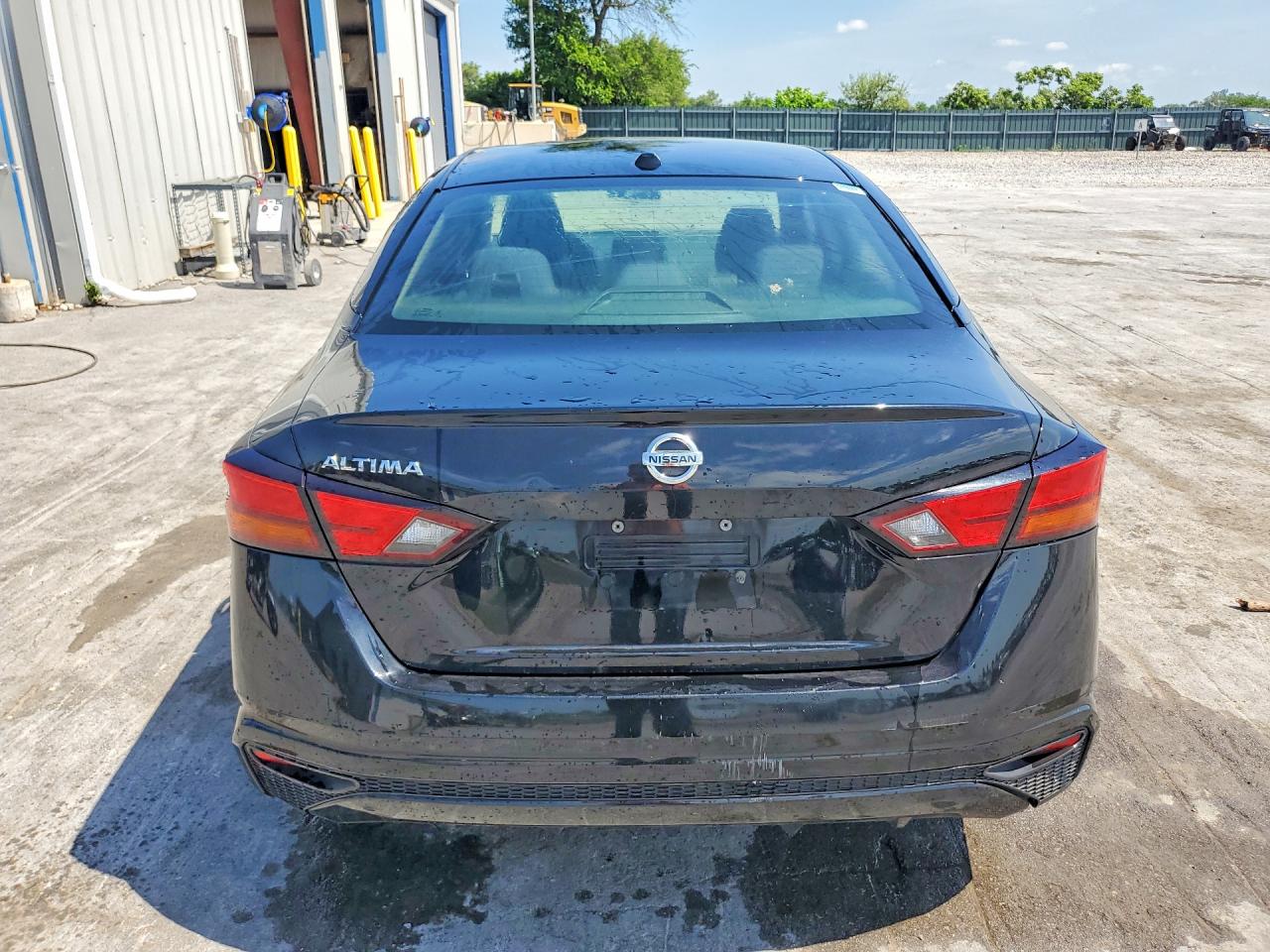 Nissan Altima S