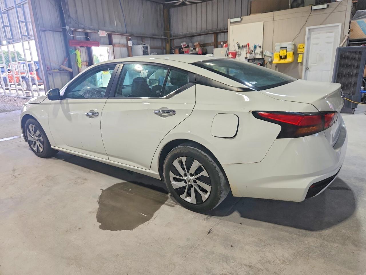 Nissan Altima S