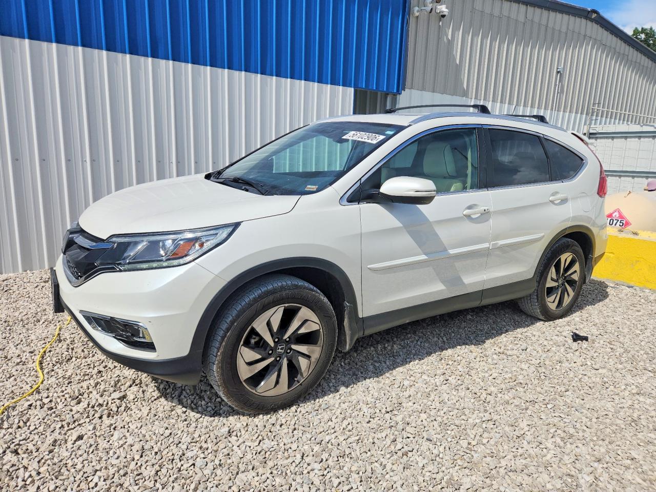 Salvage Honda Crv Image