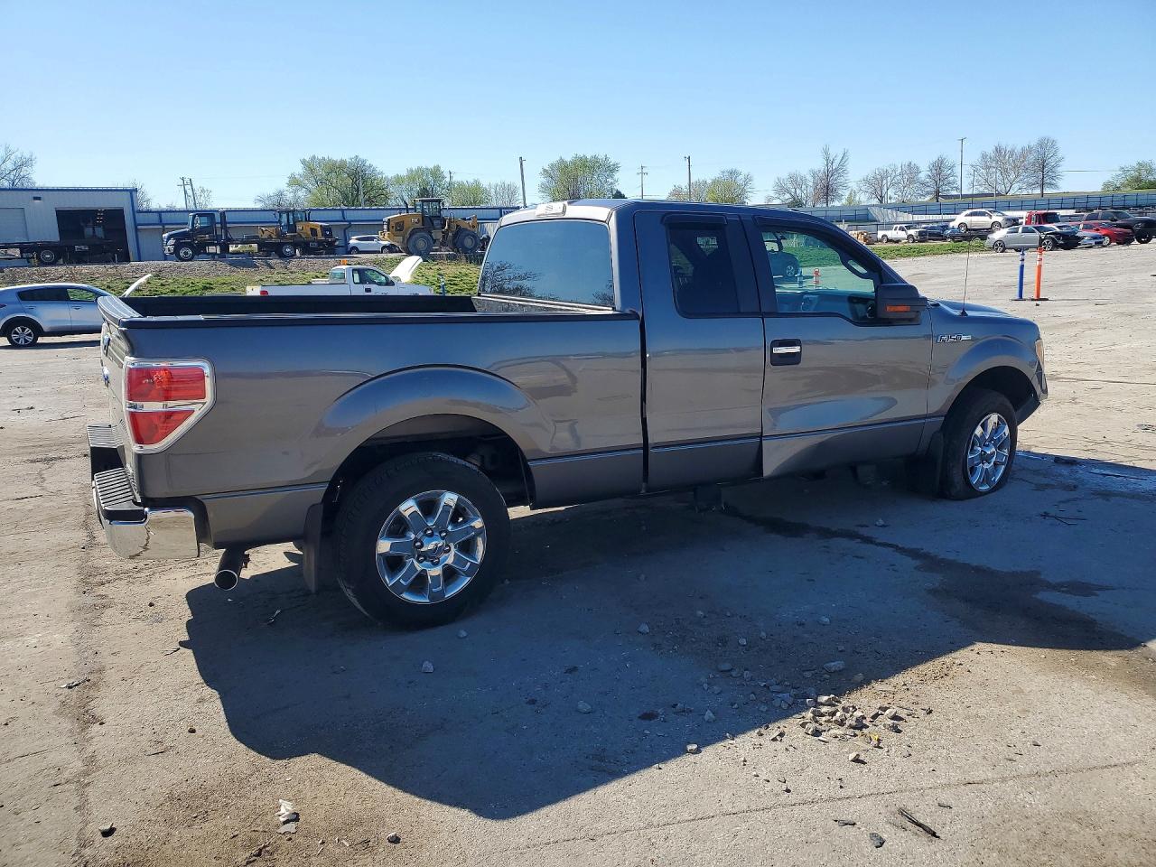 Ford F-150 Super Cab