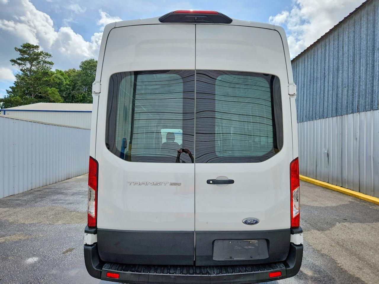Ford Transit T-250