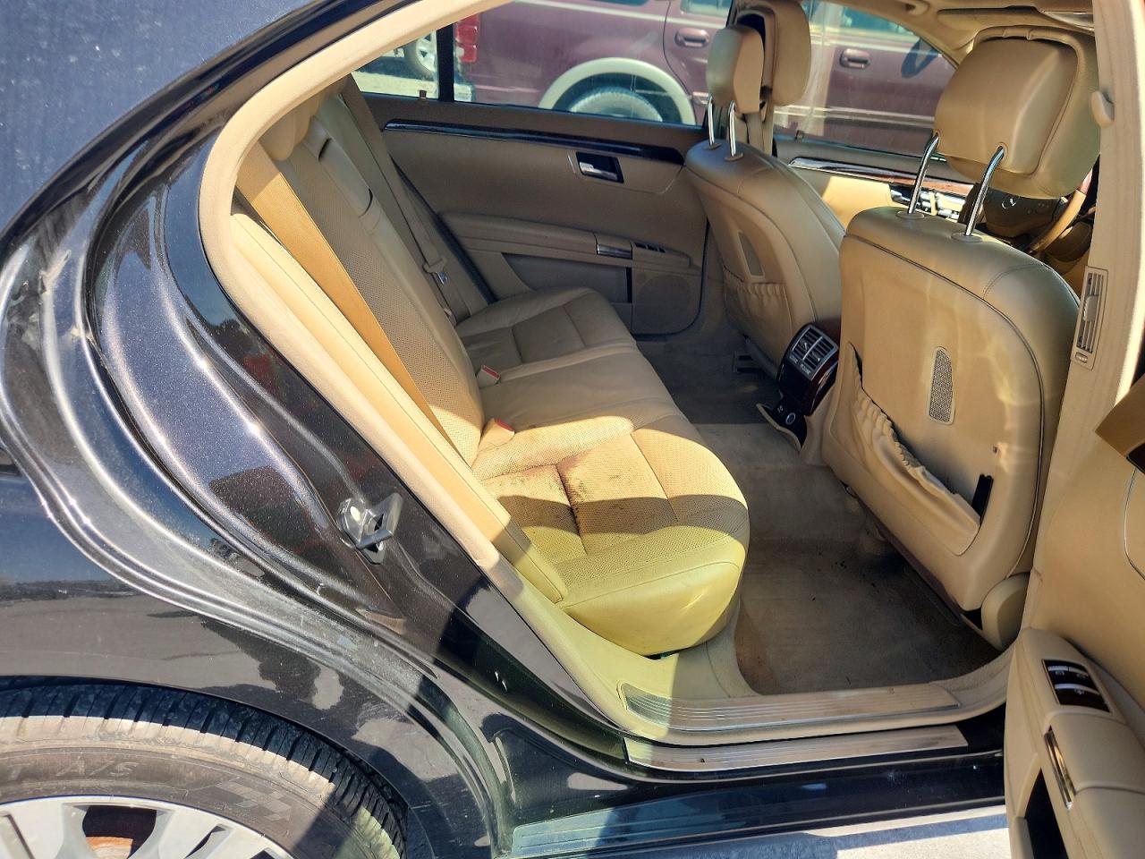 Mercedes-Benz S-Class 550 4matic
