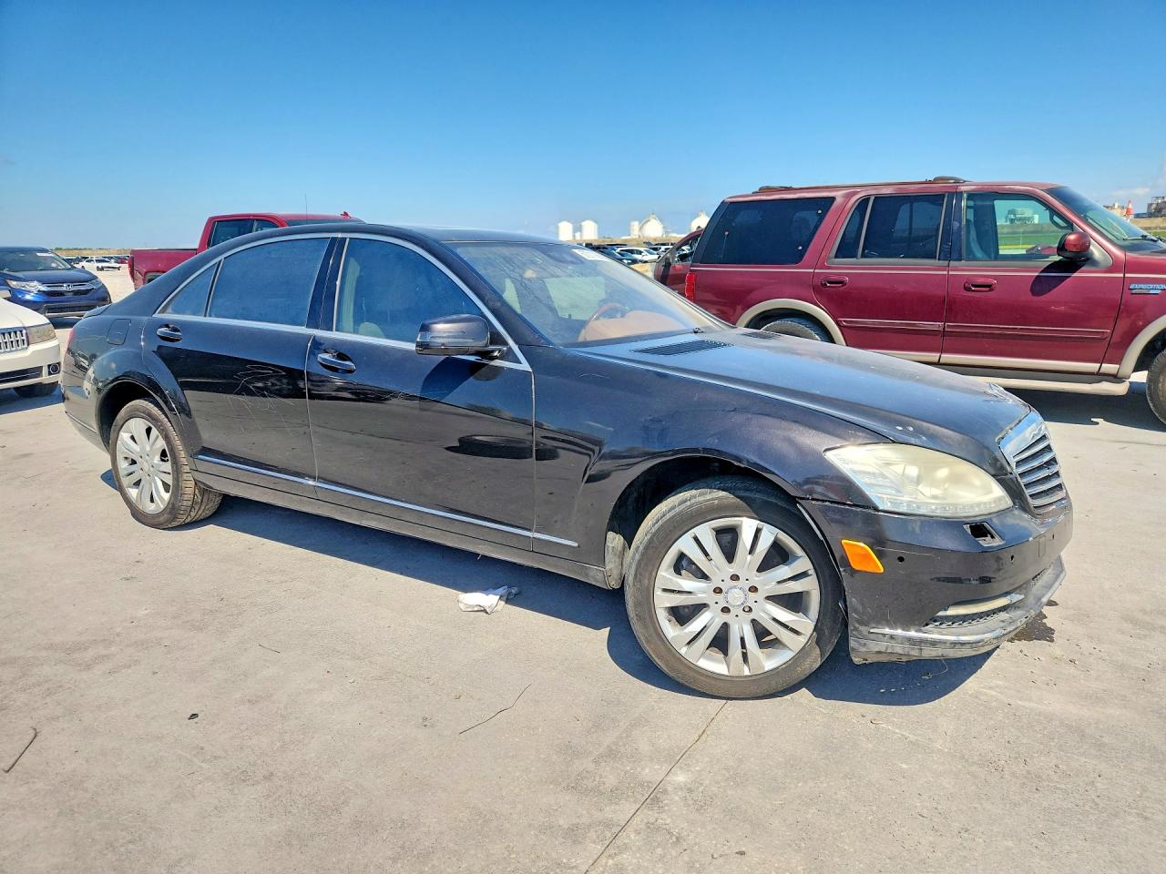 Mercedes-Benz S-Class 550 4matic