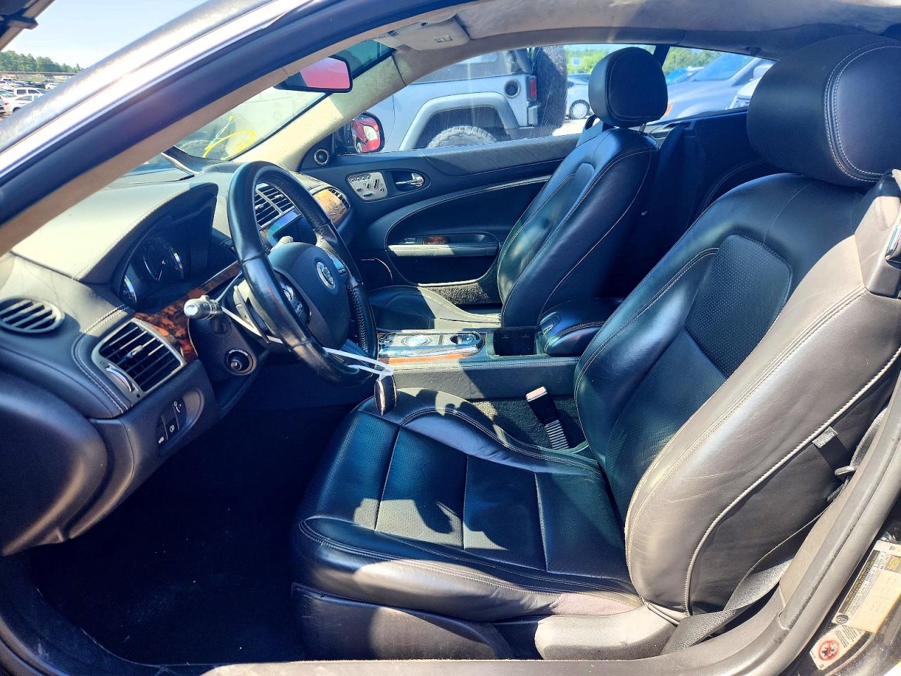 Jaguar XK Portfolio