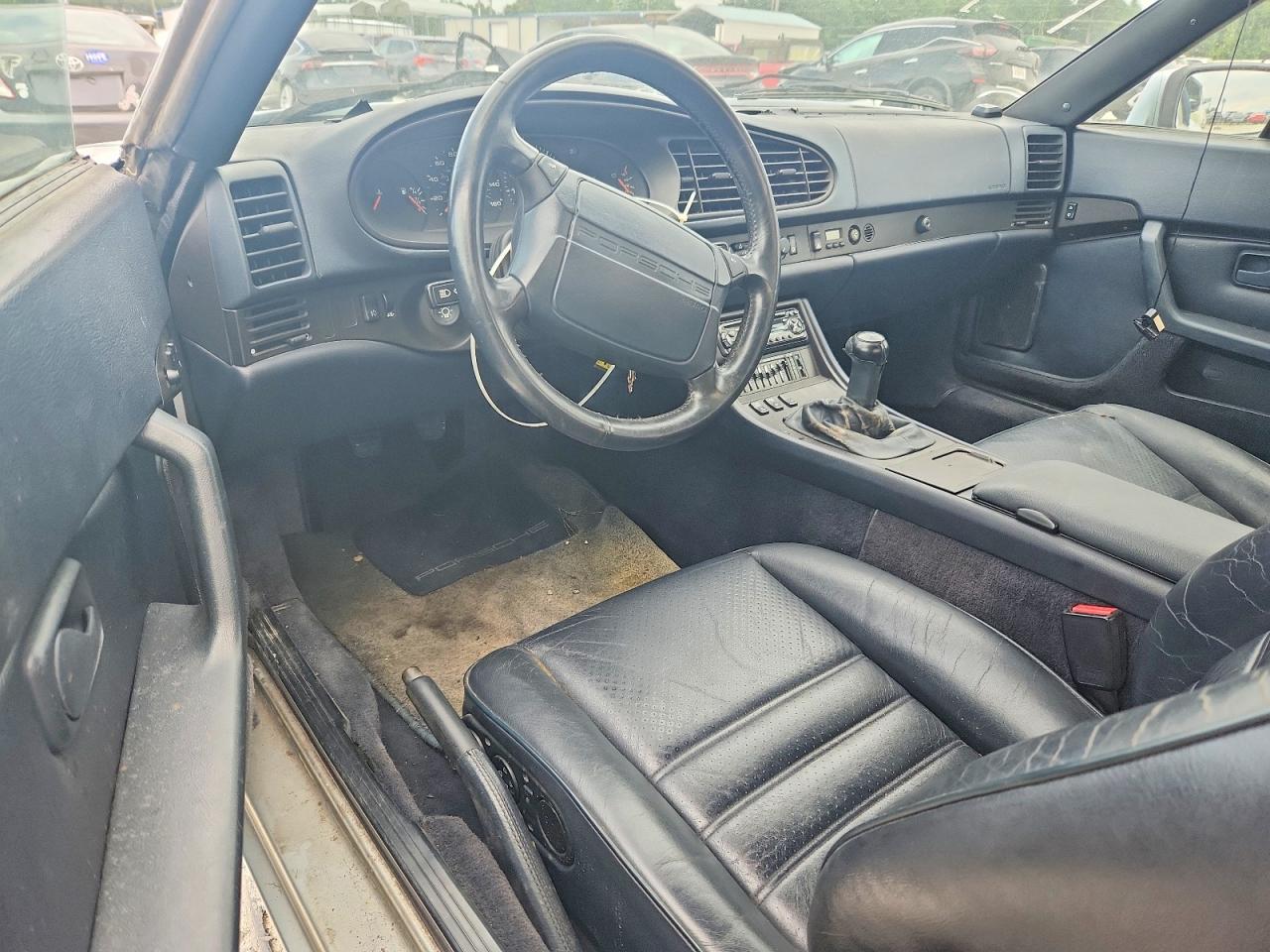 Porsche 944 S