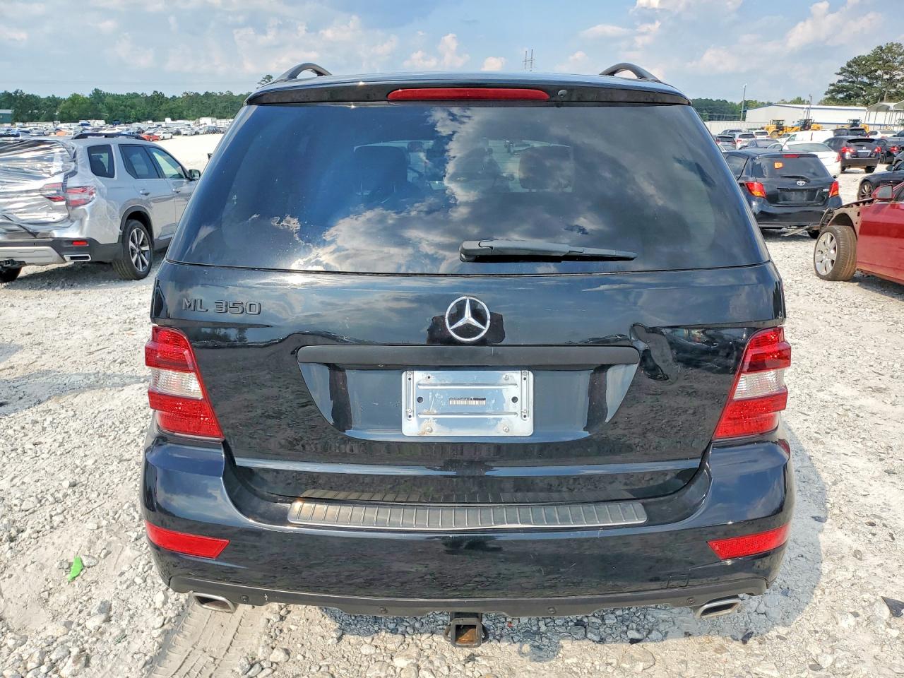 Mercedes-Benz M-Class 350 Bluetec
