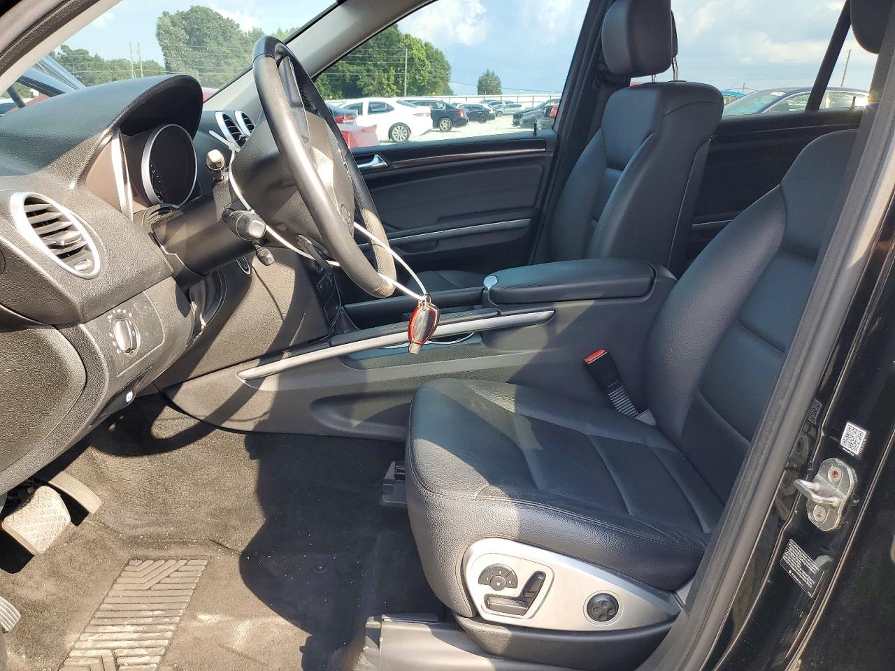 Mercedes-Benz M-Class 350 Bluetec