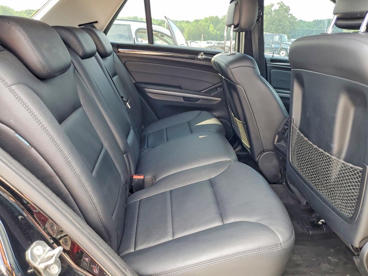 Mercedes-Benz M-Class 350 Bluetec