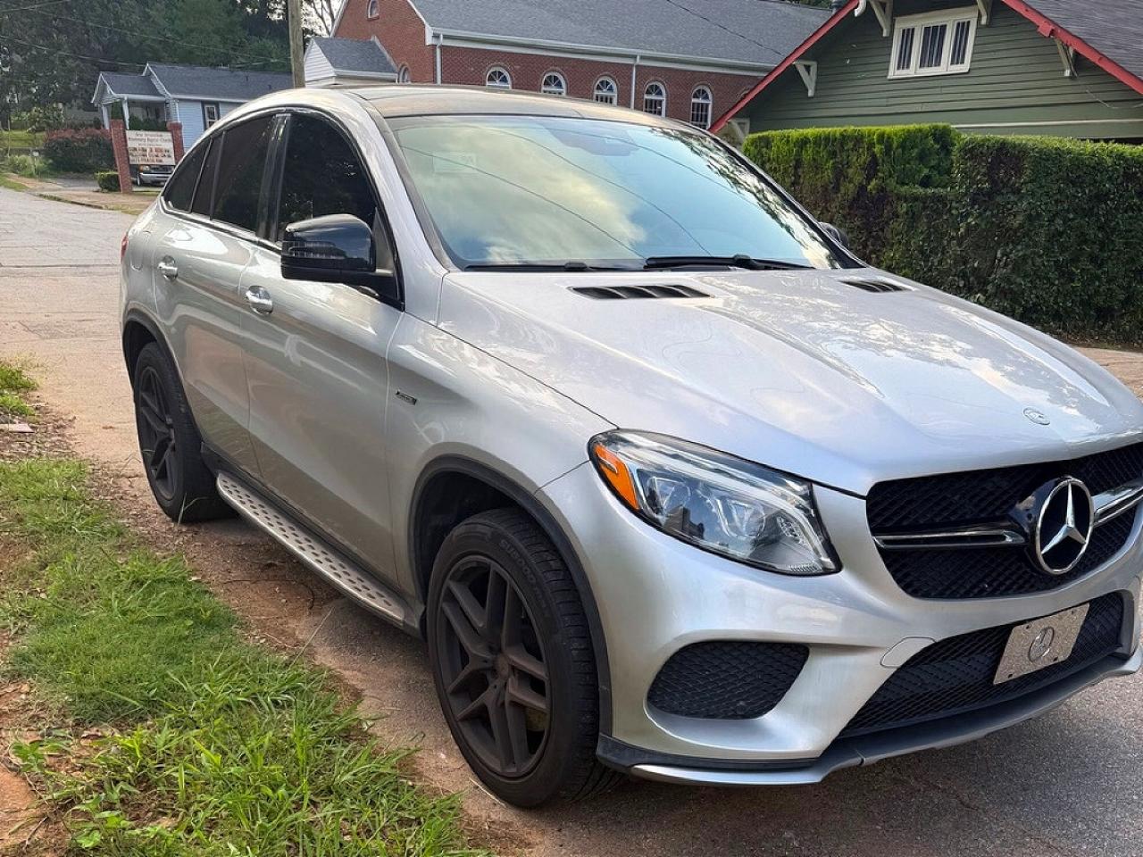 Salvage Mercedes-Benz GLE Image