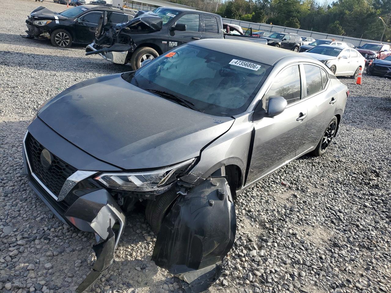 Salvage Nissan Sentra Image