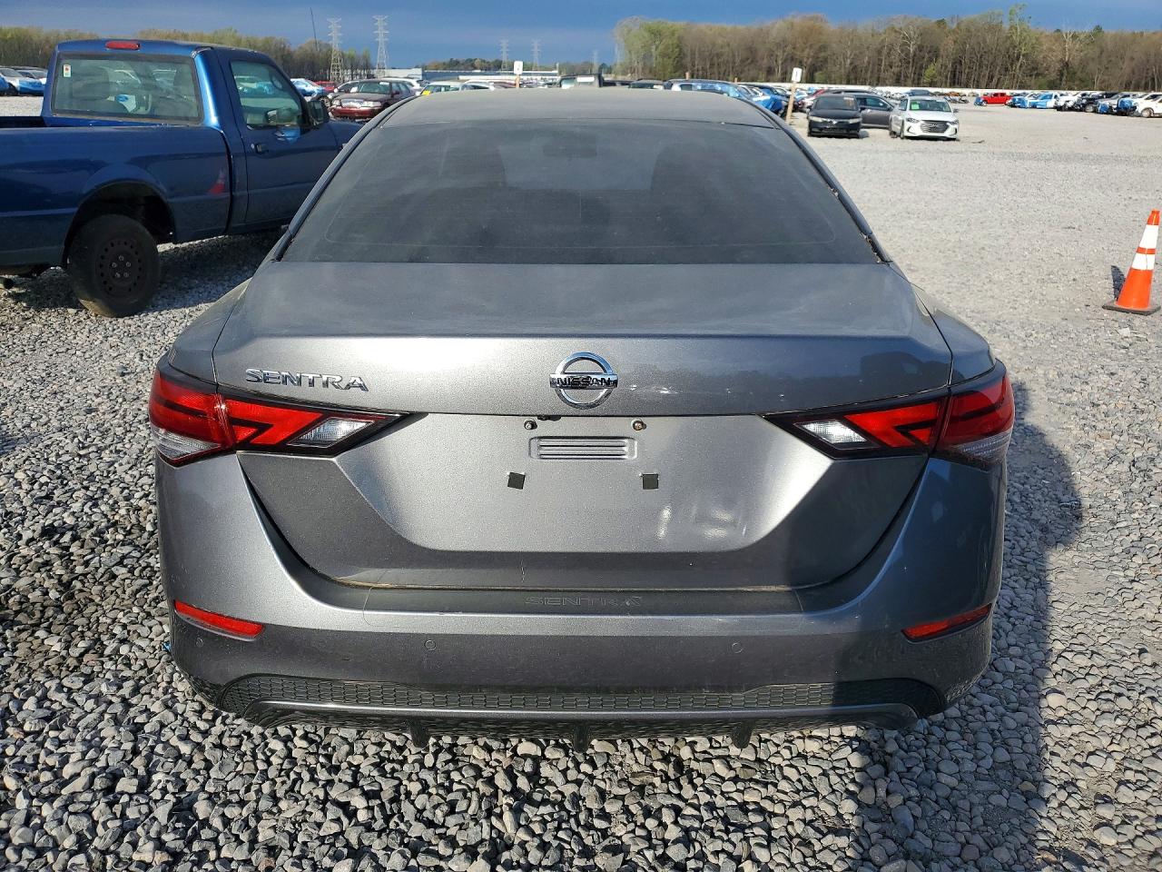 Nissan Sentra S