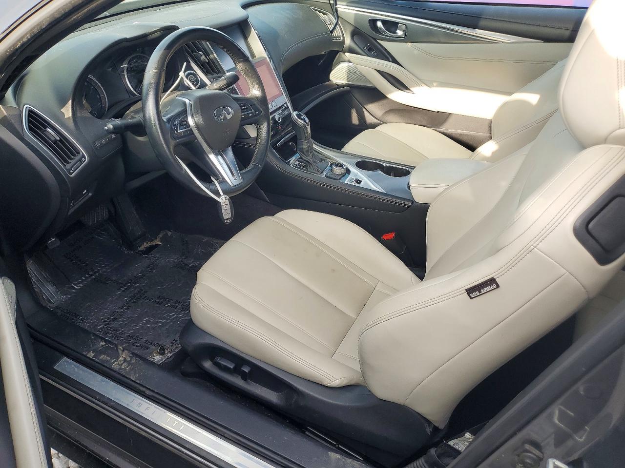 INFINITI Q60 3.0t Premium