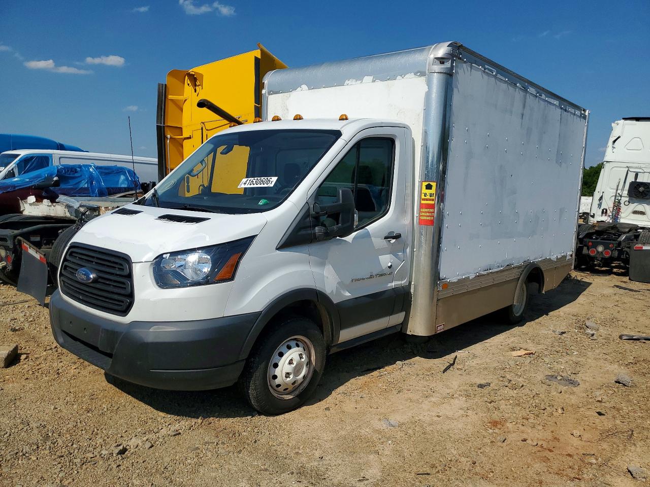 Salvage Ford Transit Image