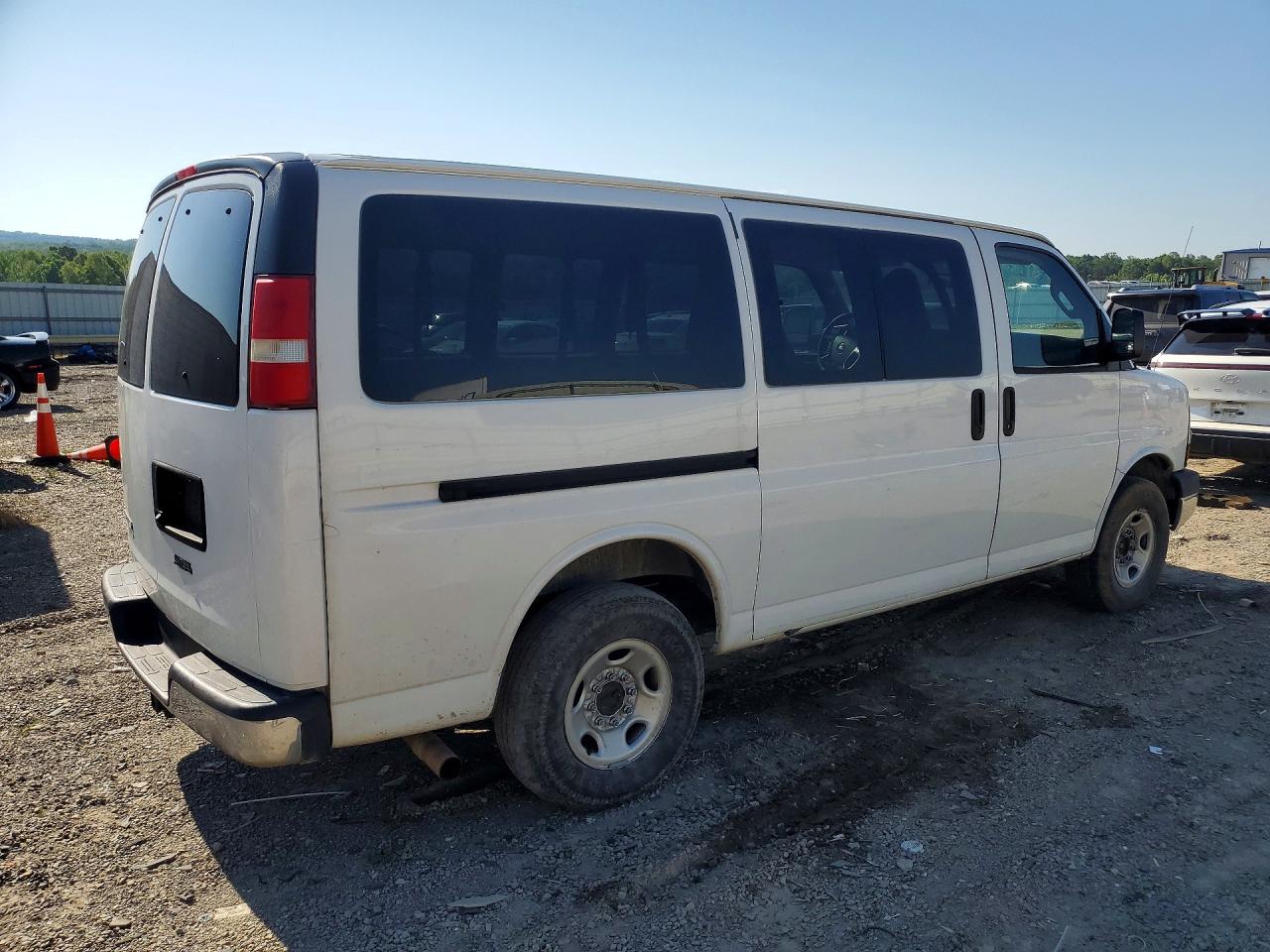 Chevrolet Express Lt