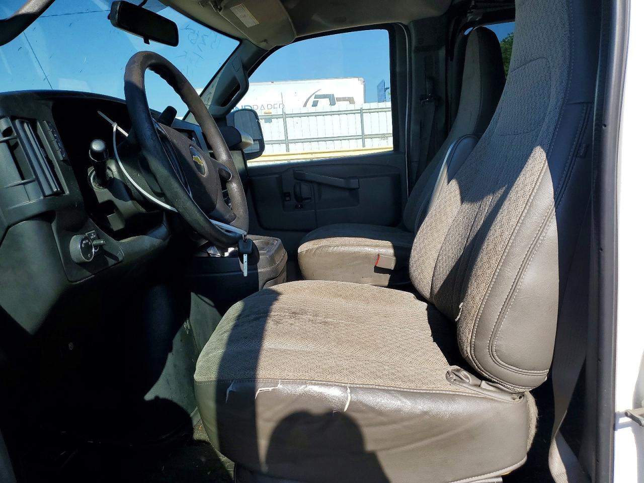 Chevrolet Express Lt