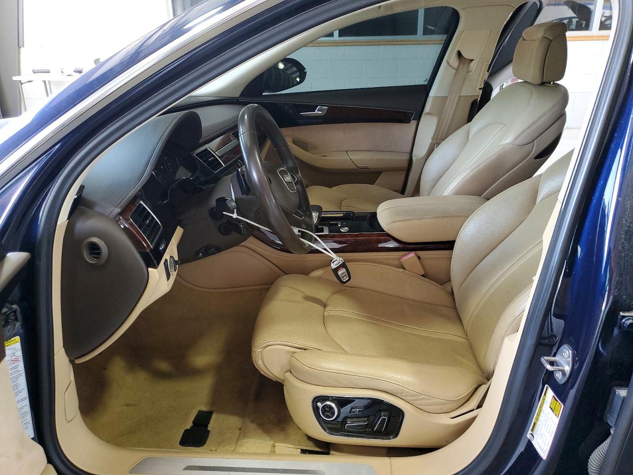 Audi A8 L Quattro