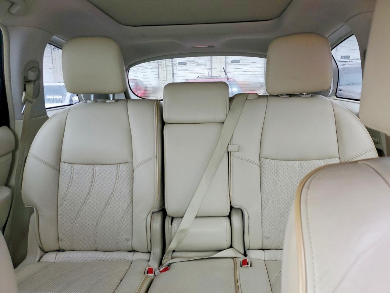 INFINITI JX35 Base