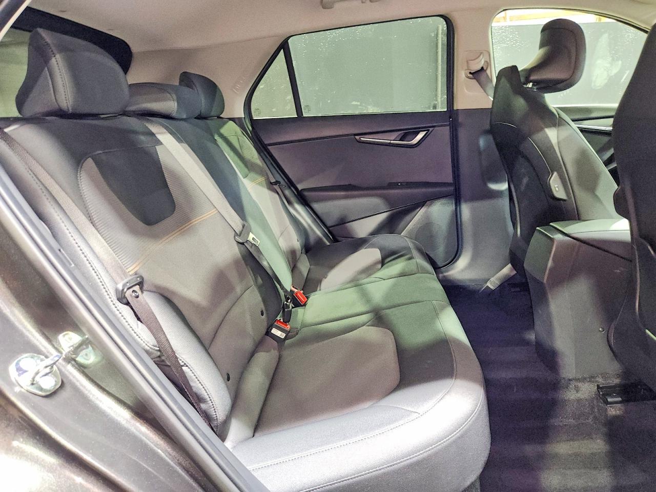 Kia Niro Lx