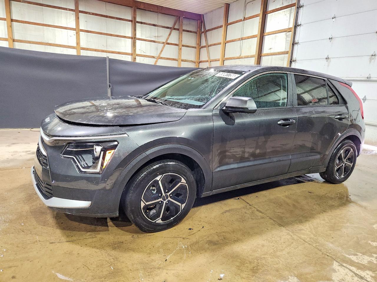 Salvage Kia Niro Image