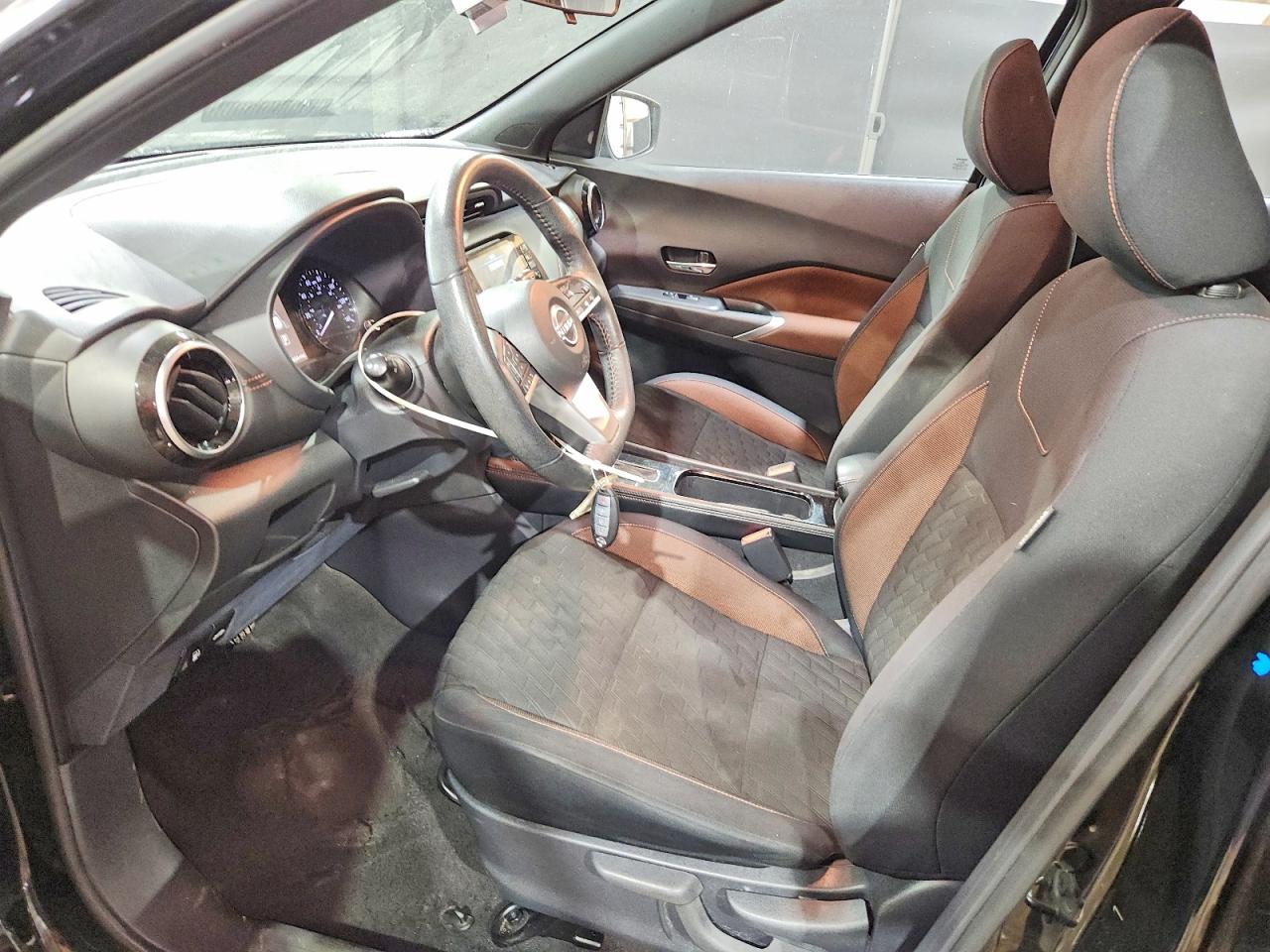 Nissan Kicks Sr