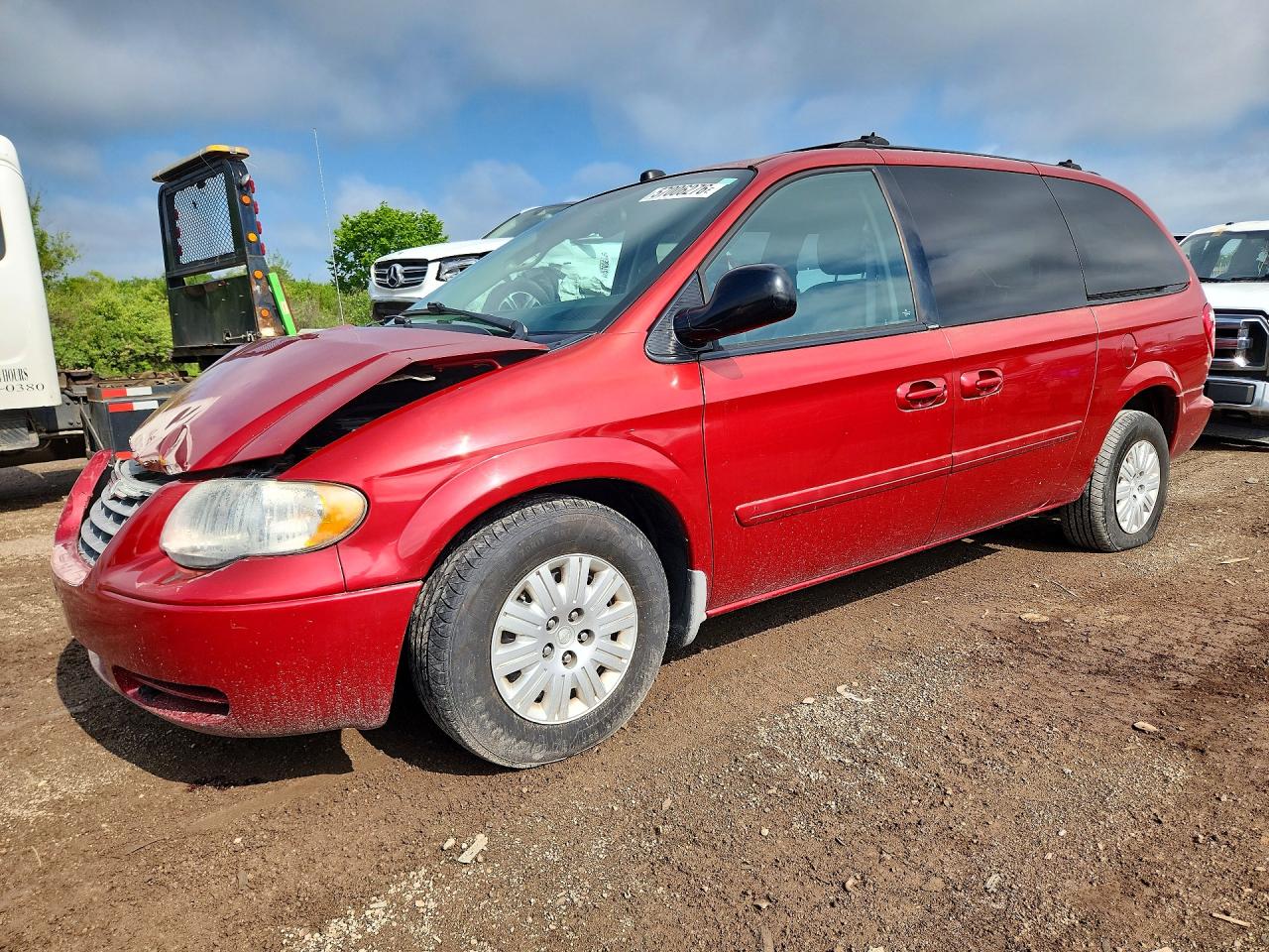 Salvage Chrysler Minivan Image