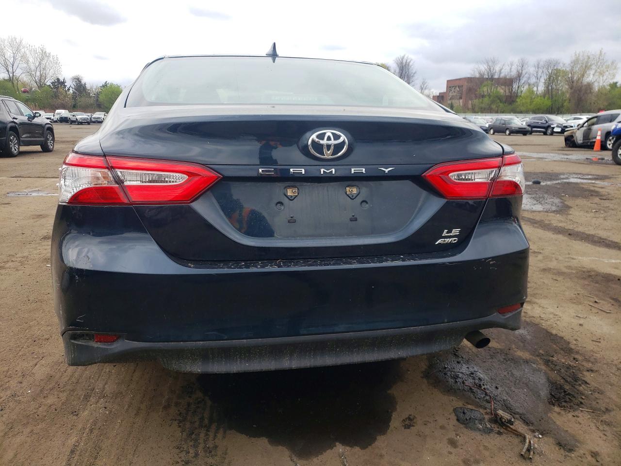Toyota Camry Le