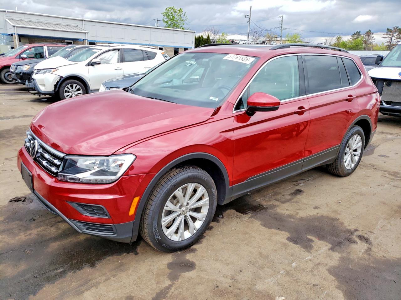 Salvage Volkswagen Tiguan Image