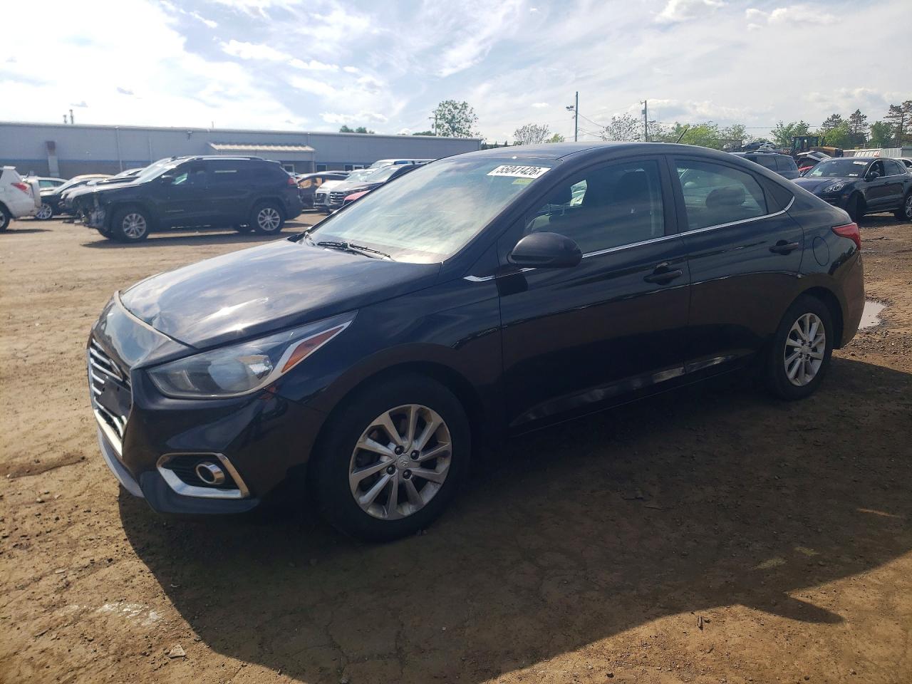 Salvage Hyundai ACCENT Image