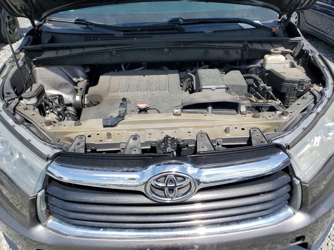 Toyota Highlander Le