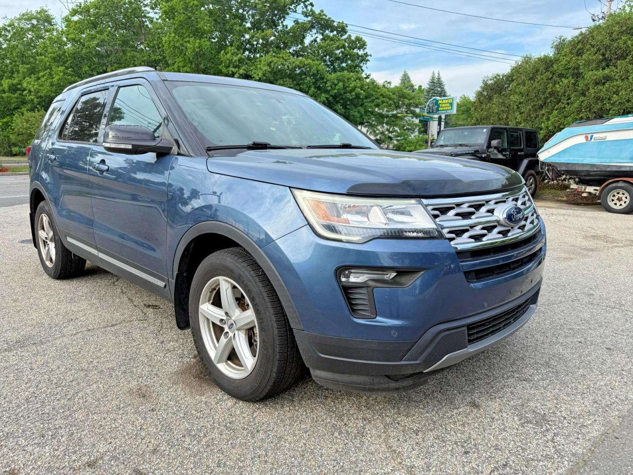 Salvage Ford Explorer Image