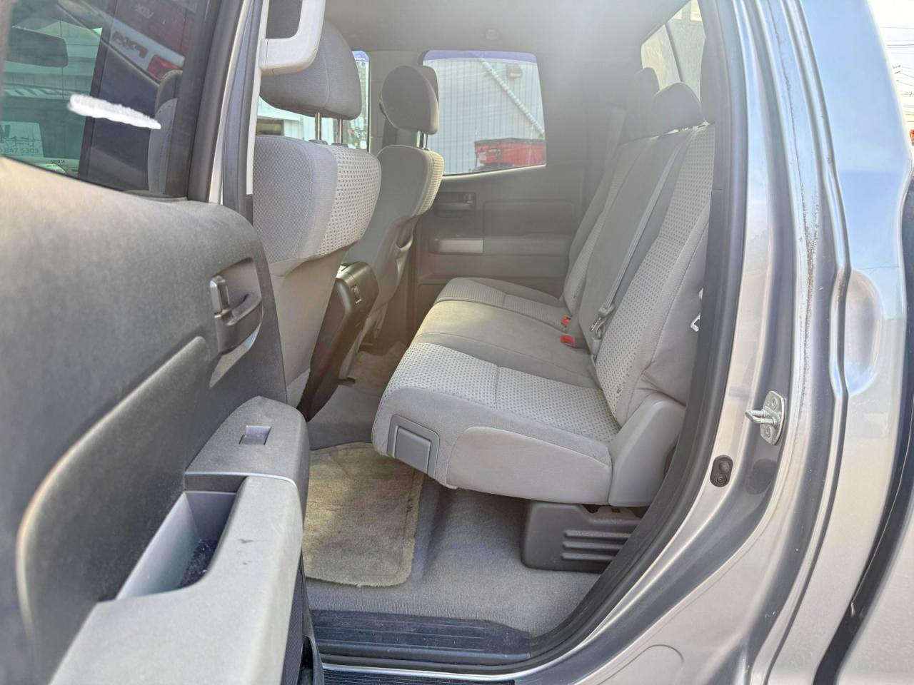 Toyota Tundra Double Cab Sr5