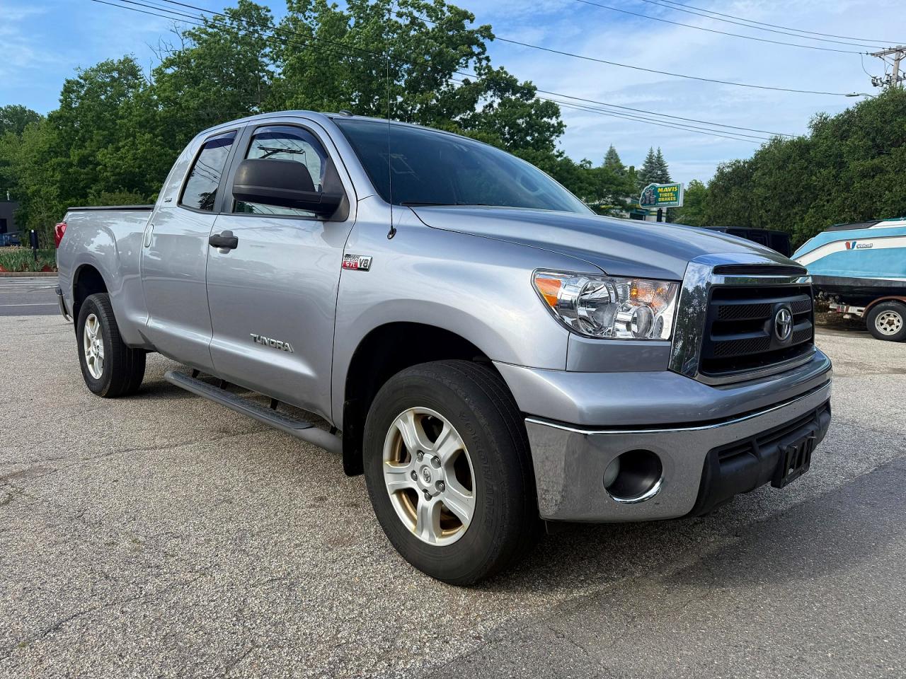 Salvage Toyota Tundra Image