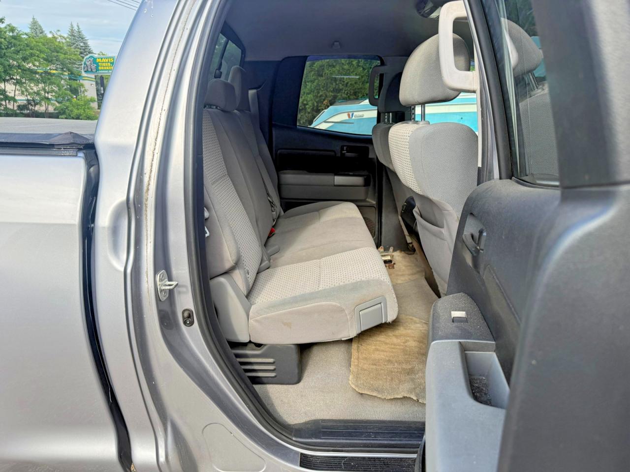 Toyota Tundra Double Cab Sr5