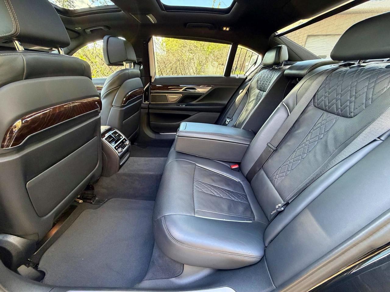 BMW 7 Series Xi