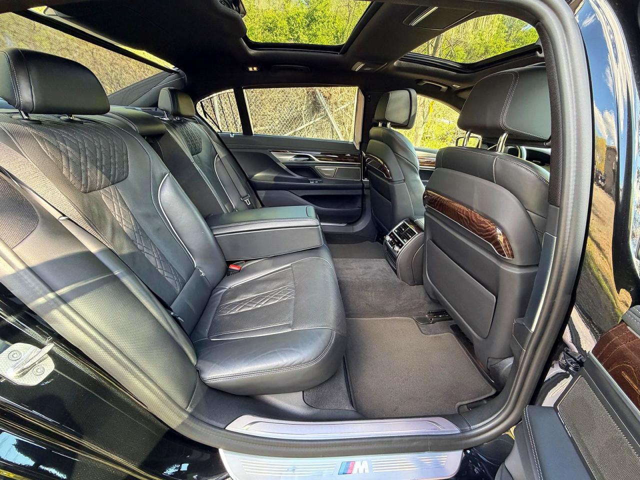 BMW 7 Series Xi
