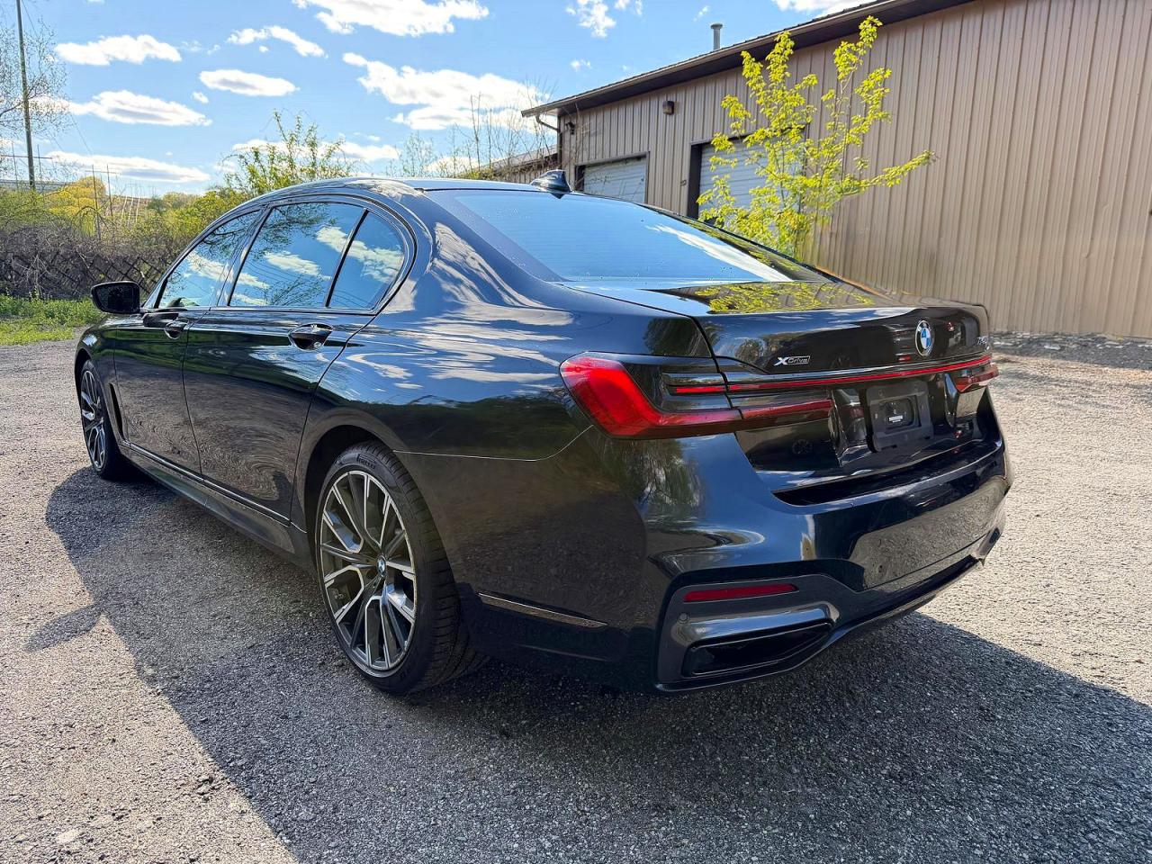 BMW 7 Series Xi