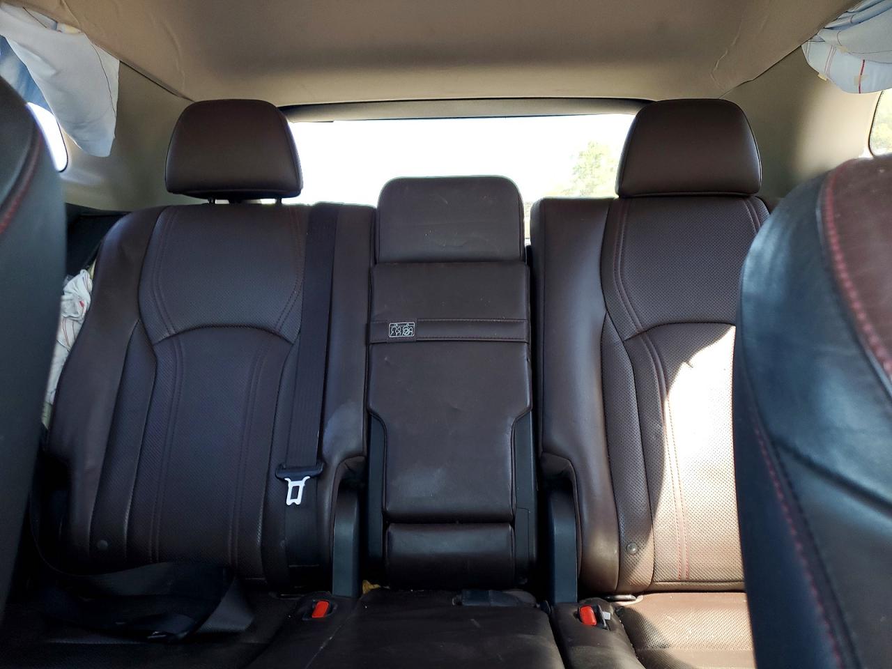 Lexus RX Base